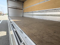 いすゞフォワードアルミウイング中型（4t）[写真12]