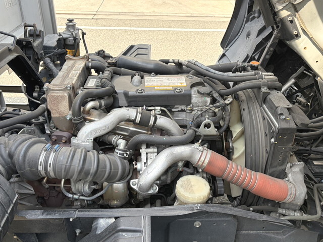 いすゞフォワードアルミウイング中型（4t）[写真29]