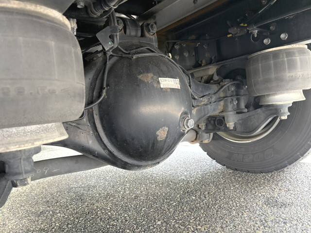 いすゞフォワードアルミウイング中型（4t）[写真32]