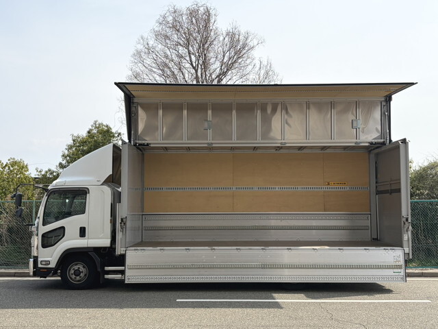 いすゞフォワードアルミウイング中型（4t）[写真04]