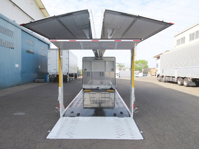 三菱ふそうキャンターキャリアカー小型（2t・3t）[写真13]