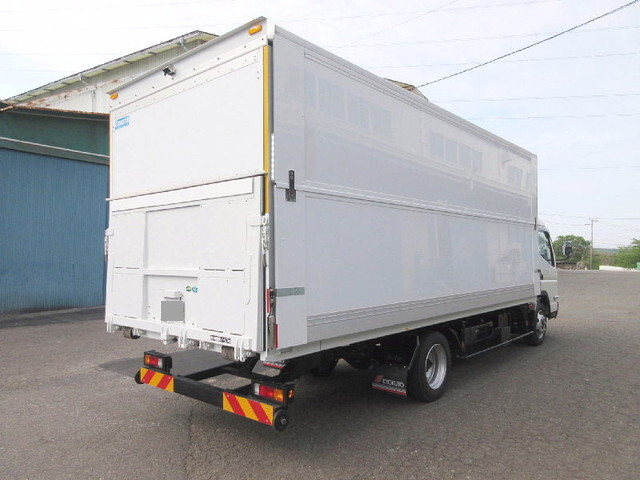 三菱ふそうキャンターキャリアカー小型（2t・3t）[写真04]