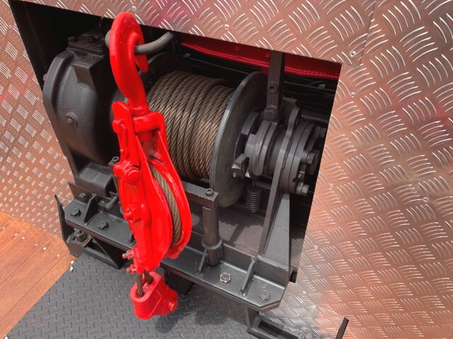 いすゞギガセルフローダー大型（10t）[写真14]