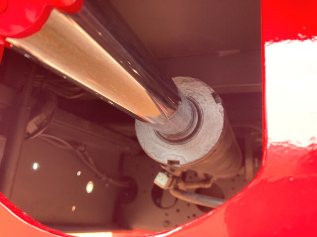 いすゞギガセルフローダー大型（10t）[写真18]