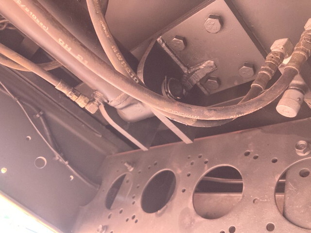 いすゞギガセルフローダー大型（10t）[写真30]