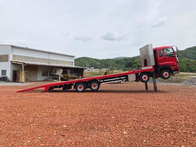 いすゞギガセルフローダー大型（10t）[写真05]