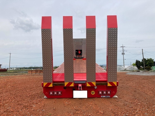 いすゞギガセルフローダー大型（10t）[写真07]