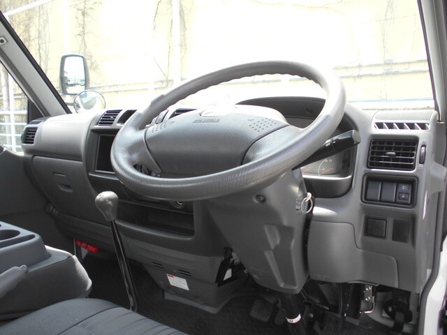 マツダボンゴ平ボディ小型（2t・3t）[写真24]