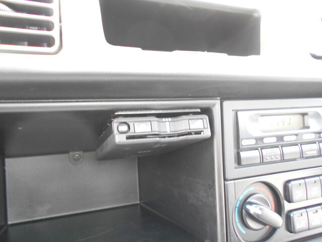 マツダボンゴ平ボディ小型（2t・3t）[写真31]