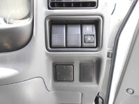 マツダボンゴ平ボディ小型（2t・3t）[写真34]