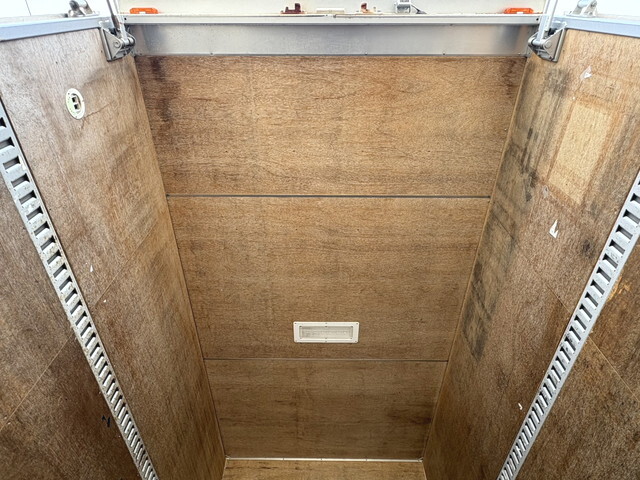 トヨタトヨエースパネルバン小型（2t・3t）[写真14]