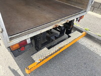 トヨタトヨエースパネルバン小型（2t・3t）[写真16]