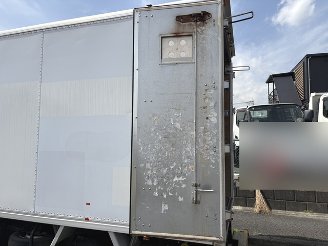 トヨタトヨエースパネルバン小型（2t・3t）[写真16]