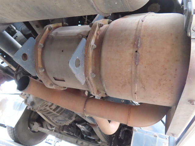 いすゞギガバルク車（粉粒体運搬車）大型（10t）[写真11]