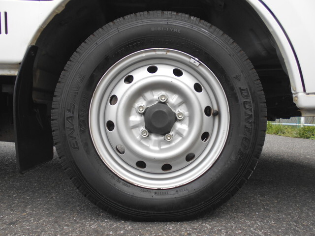 日産バネット平ボディ小型（2t・3t）[写真22]