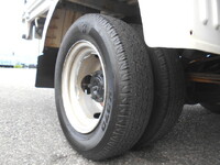 日産バネット平ボディ小型（2t・3t）[写真25]