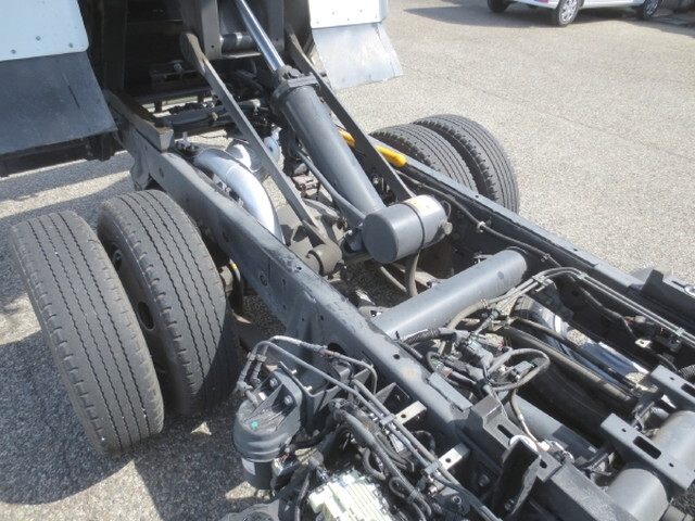 三菱ふそうキャンターダンプ小型（2t・3t）[写真12]