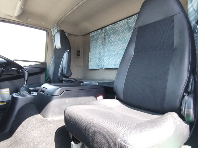 三菱ふそうファイターアルミウイング中型（4t）[写真25]