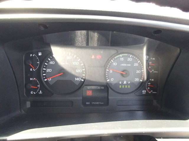 三菱ふそうファイターアルミウイング中型（4t）[写真29]