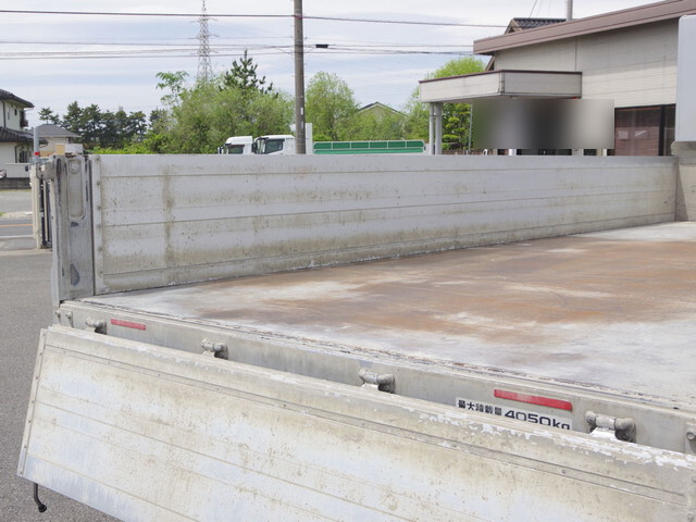 いすゞフォワードアルミブロック中型（4t）[写真13]