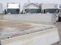 いすゞフォワードアルミブロック中型（4t）[写真15]