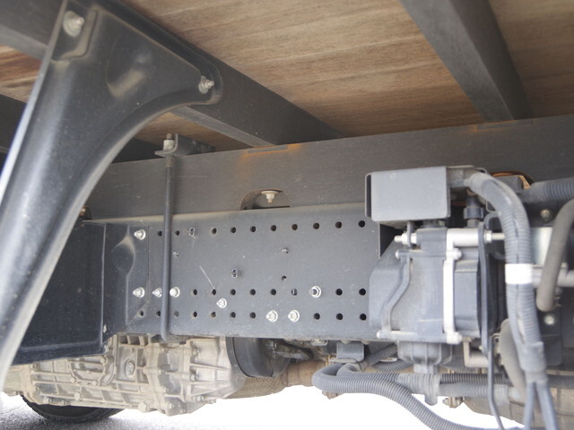 いすゞフォワードアルミブロック中型（4t）[写真06]