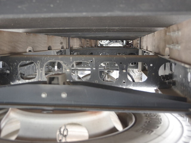 いすゞフォワードアルミブロック中型（4t）[写真09]