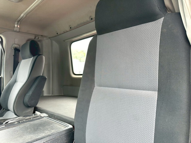 日野レンジャークレーン4段増トン（6t・8t）[写真16]