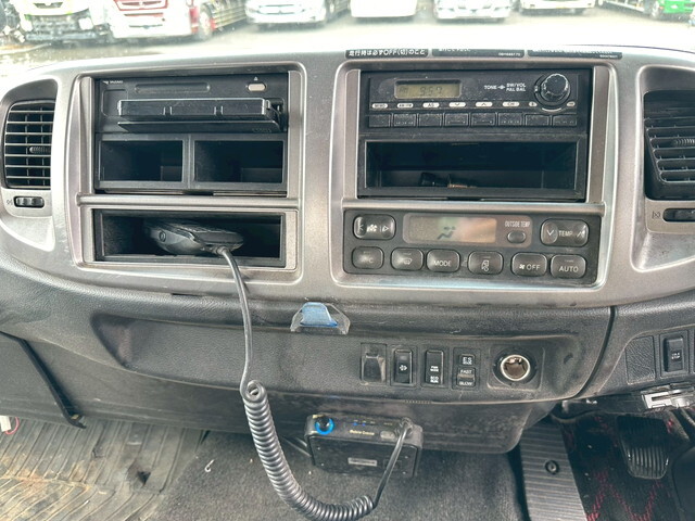 日野レンジャークレーン4段増トン（6t・8t）[写真26]