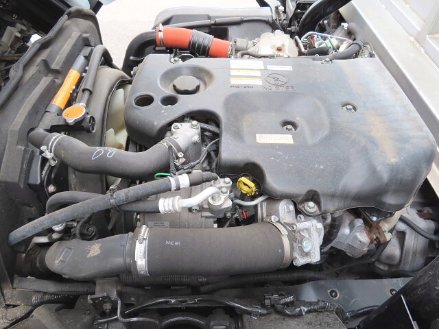 いすゞエルフアルミウイング小型（2t・3t）[写真16]