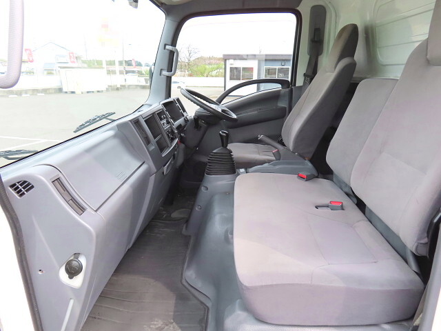 いすゞエルフアルミウイング小型（2t・3t）[写真21]