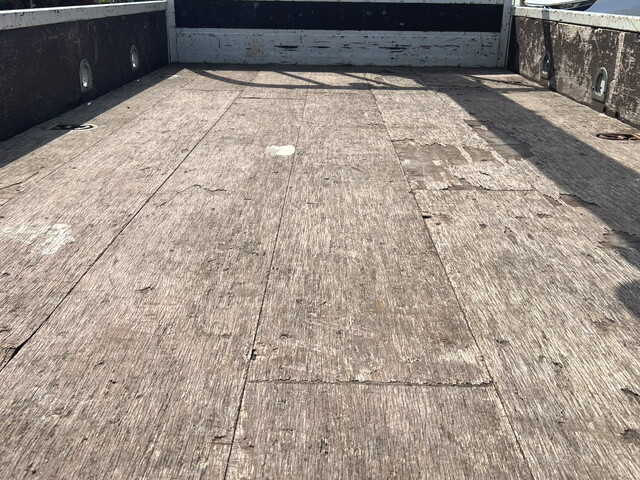 トヨタトヨエースクレーン4段小型（2t・3t）[写真12]