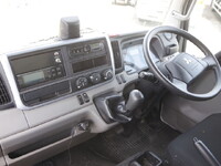 三菱ふそうキャンター冷凍車（冷蔵車）小型（2t・3t）[写真31]