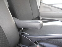 三菱ふそうキャンター平ボディ小型（2t・3t）[写真38]