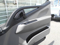 三菱ふそうキャンター平ボディ小型（2t・3t）[写真39]