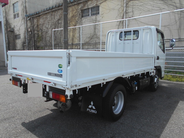 三菱ふそうキャンター平ボディ小型（2t・3t）[写真04]