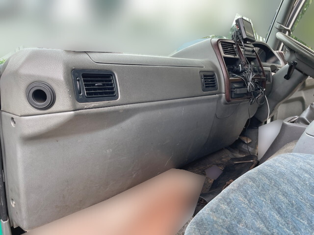 三菱ふそうファイタークレーン3段中型（4t）[写真20]