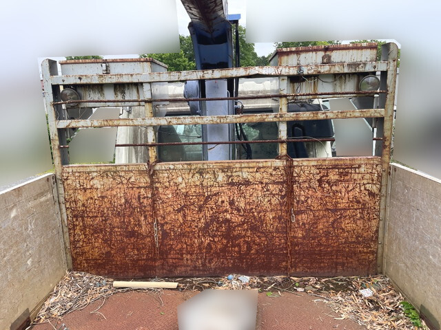 三菱ふそうファイタークレーン3段中型（4t）[写真05]