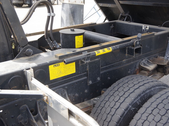 三菱ふそうファイター深ダンプ（土砂禁ダンプ）増トン（6t・8t）[写真07]