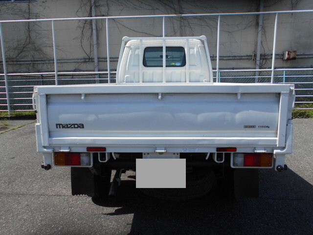 マツダボンゴ平ボディ小型（2t・3t）[写真10]