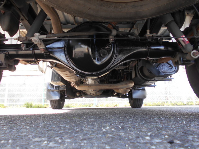 マツダボンゴ平ボディ小型（2t・3t）[写真20]