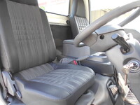 マツダボンゴ平ボディ小型（2t・3t）[写真26]