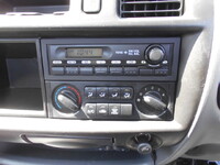 マツダボンゴ平ボディ小型（2t・3t）[写真31]