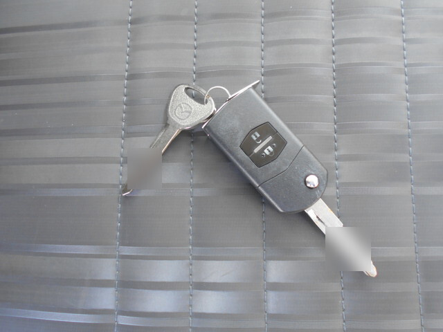 マツダボンゴ平ボディ小型（2t・3t）[写真34]