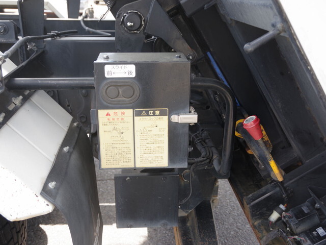 いすゞフォワードローダーダンプ中型（4t）[写真17]