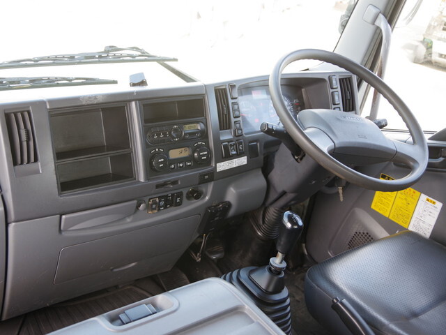 いすゞフォワードローダーダンプ中型（4t）[写真30]