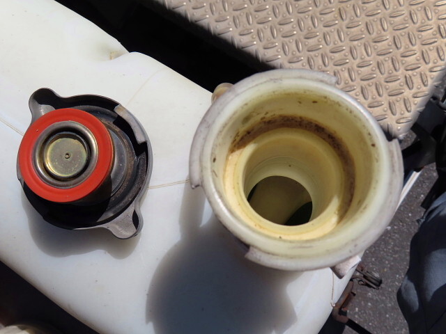 いすゞギガバルク車（粉粒体運搬車）大型（10t）[写真17]