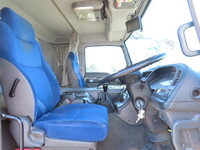 いすゞギガバルク車（粉粒体運搬車）大型（10t）[写真19]