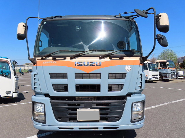 いすゞギガバルク車（粉粒体運搬車）大型（10t）[写真03]