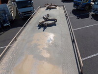 いすゞギガバルク車（粉粒体運搬車）大型（10t）[写真35]